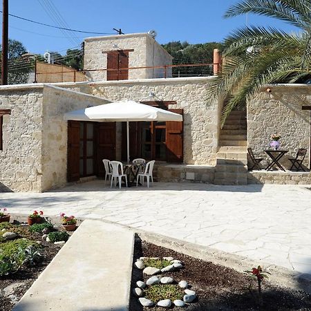 Palm Tree Oriental House And Homestay Polis Exteriör bild