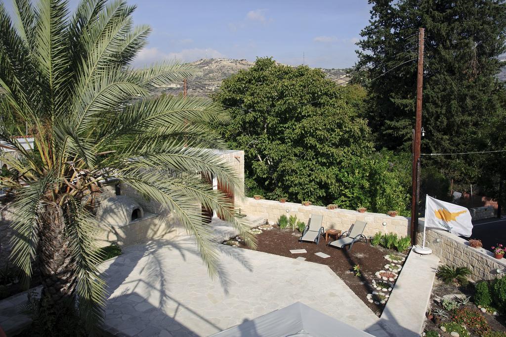 Palm Tree Oriental House And Homestay Polis Exteriör bild